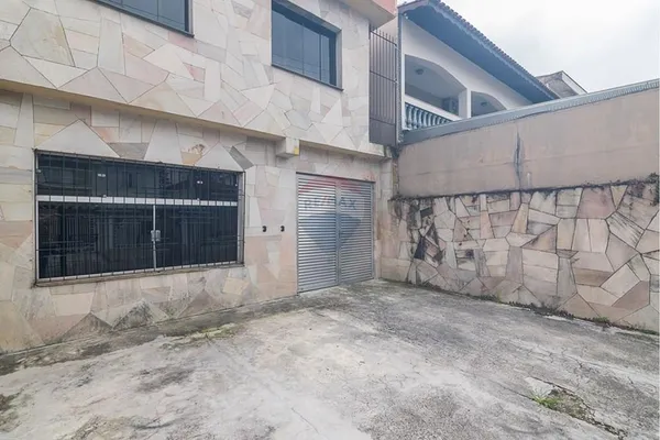 Sobrado à venda com 3 quartos, 209m² - Vila Scarpelli,Santo André 