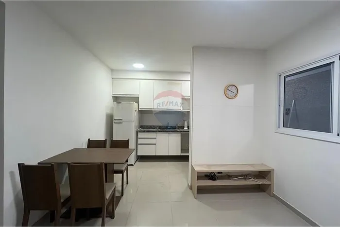 Apartamento, 2 quartos, 1 suíte,  1 vaga, com elevador - Vila Gilda