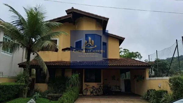 Sobrado em condomínio à venda com 4 quartos, 250m² - Balneário Praia do Pernambuco,Guarujá