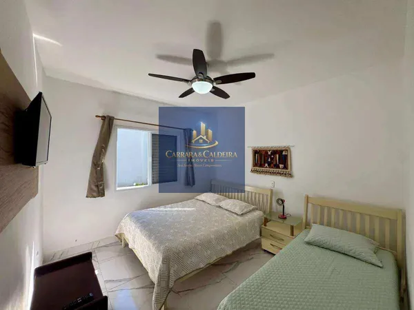 Sobrado à venda com 4 quartos, 357m² - ,