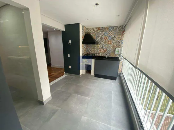 Apartamento à venda com 3 quartos - ,