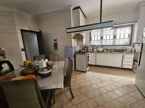 Sobrado à venda com 4 quartos, 392m² - Parque dos Passaros,São Bernardo do Campo