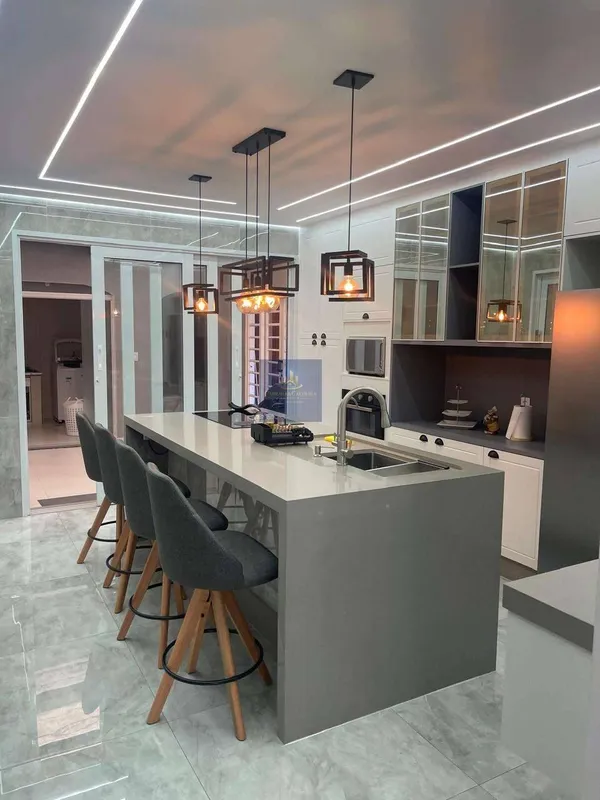 Sobrado à venda com 3 quartos, 363m² - Parque dos Passaros,São Bernardo do Campo