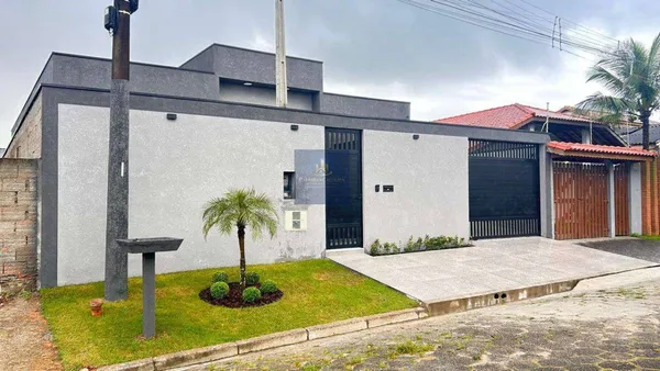 Casa à venda com 3 quartos, 135m² - Nova Peruibe,Peruíbe