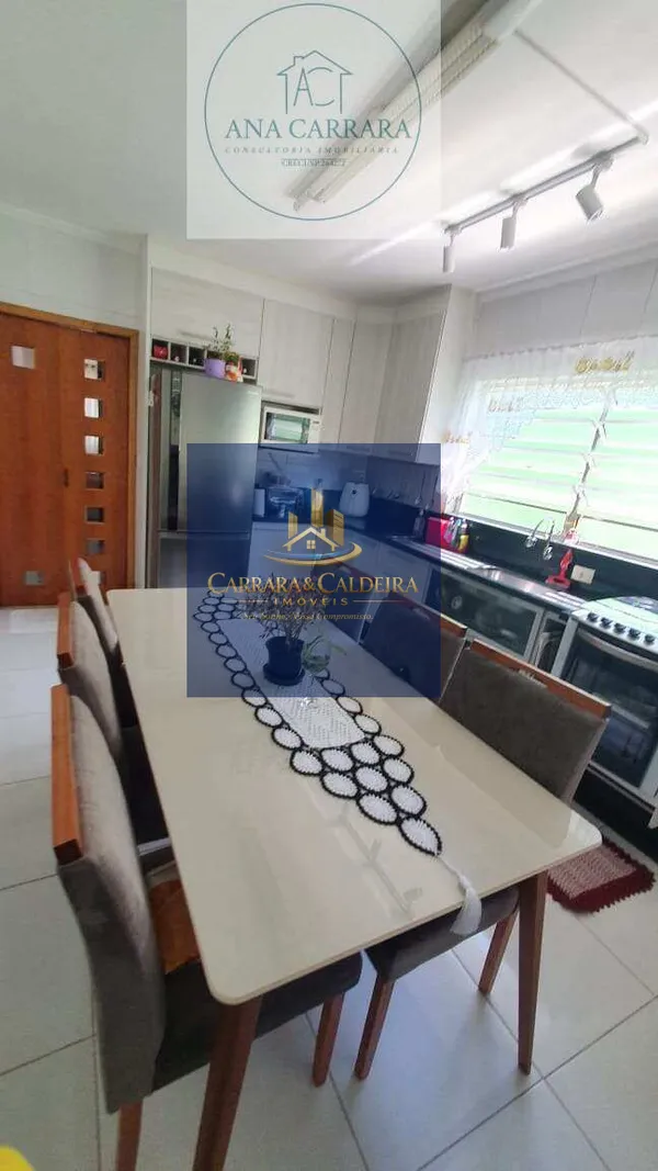 Sobrado à venda com 4 quartos, 215m² - Demarchi,São Bernardo do Campo