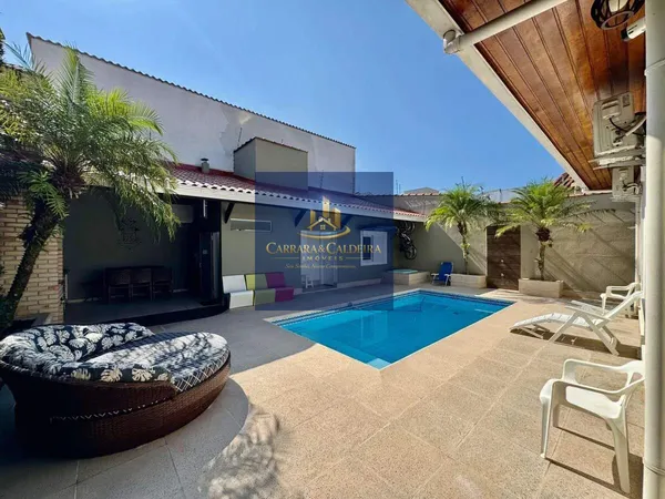 Casa à venda com 3 quartos, 200m² - Balneario Stella Maris,Peruíbe