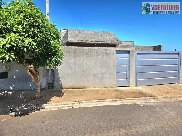 Casa à venda com 2 quartos, 78m² - Jardim Tangará,Bady Bassitt