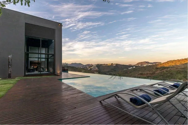 Casa de condomínio à venda com 5 quartos - ,