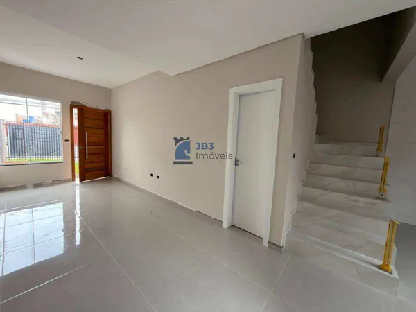 Sobrado à venda com 3 quartos, 85m² - CAMPO COMPRIDO,Curitiba