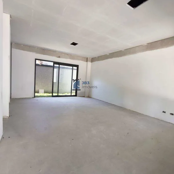Sobrado em condomínio à venda com 3 quartos, 156m² - Bacacheri,Curitiba
