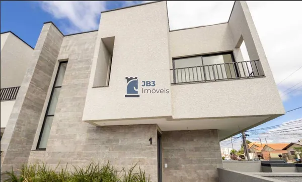 Sobrado em condomínio à venda com 3 quartos, 152m² - São Braz,Curitiba