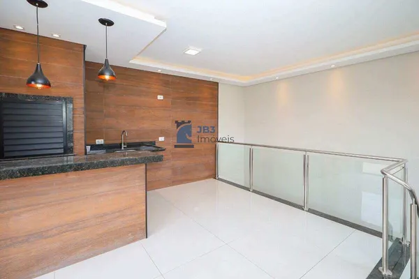 Sobrado à venda com 3 quartos, 161m² - Tingui,Curitiba