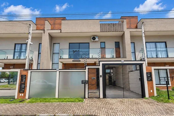 Sobrado à venda com 3 quartos - ,