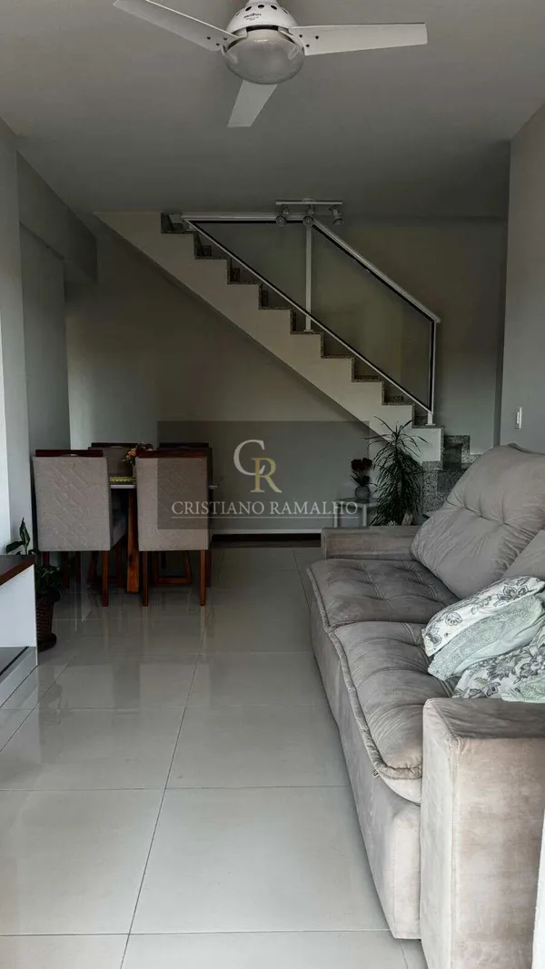 Cobertura à venda com 4 quartos, 278,32m² - Palmeiras,Cabo Frio