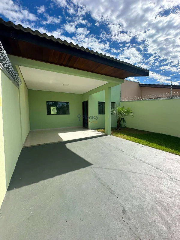 Casa à venda com 2 quartos, 109m² - Jardim Itália III,Sinop
