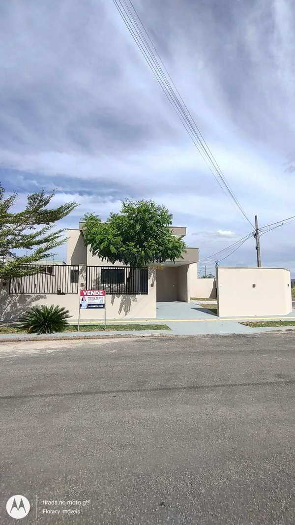 Casa à venda com 2 quartos, 73m² - Residencial Buritis,Sinop