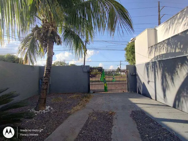 Casa à venda com 3 quartos, 120m² - Av. Jonas Pinheiro,Sinop