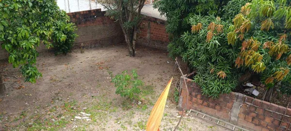 Casa à venda com 4 quartos - ,