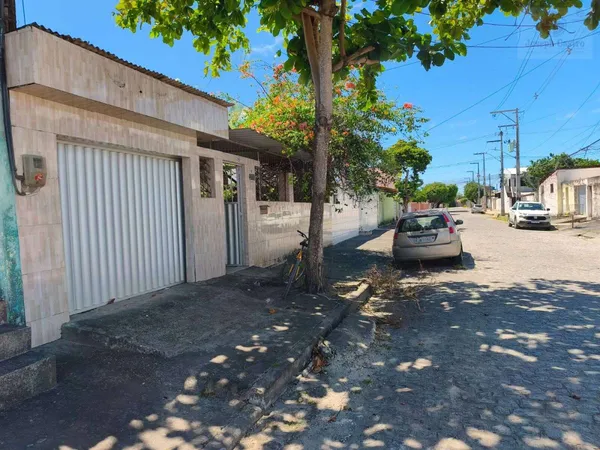 Casa à venda com 2 quartos - Cajueiro,Recife
