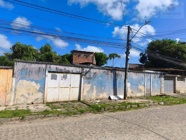Casa à venda com 2 quartos - Cajueiro,Recife