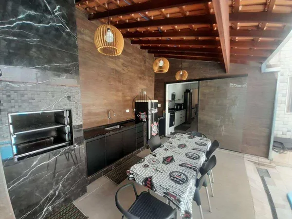 Casa à venda com 3 quartos, 130m² - Jardim Oásis,