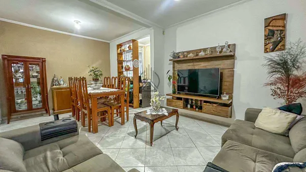 Sobrado à venda com 4 quartos, 305m² - Parque Residencial Flor do Vale,Tremembé