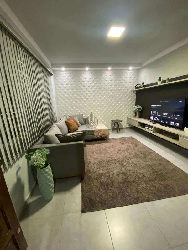 Casa à venda com 3 quartos, 220m² - Parque São Cristóvão,Taubaté