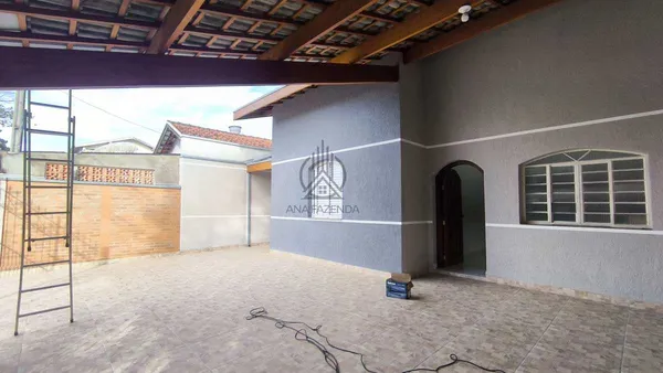 Casa à venda com 5 quartos - Vila São Geraldo,Taubaté