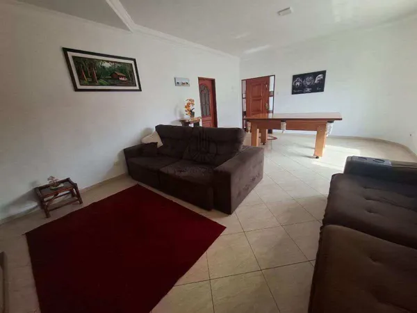 Casa à venda com 4 quartos, 199m² - Parque São Luís,Taubaté
