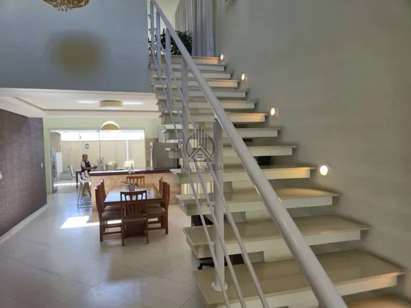 Casa de condomínio para venda ou locação com 3 quartos, 300m² - ,