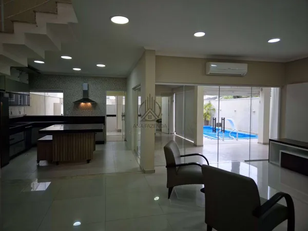 Sobrado em condomínio para alugar com 3 quartos, 243m² - Loteamento Residencial Campos do Conde II,Tremembé