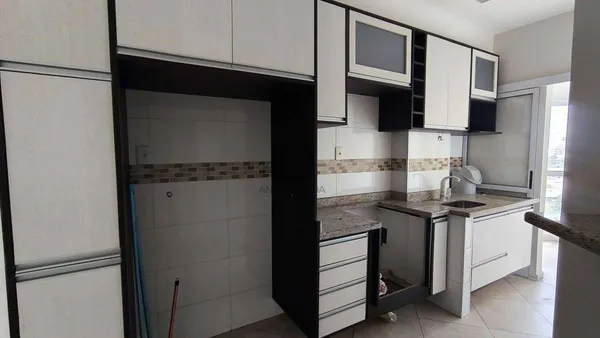 Cobertura à venda com 3 quartos, 142m² - Vila São José,Taubaté