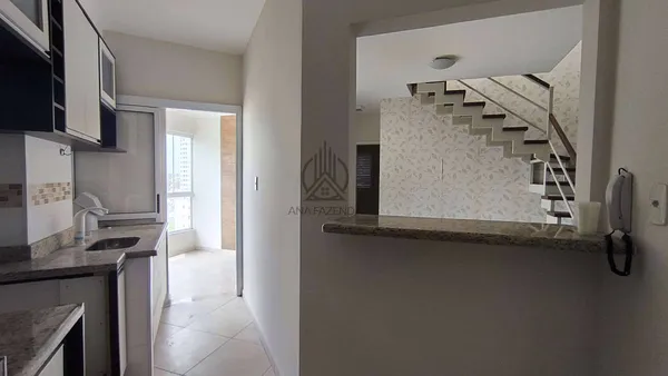 Cobertura à venda com 3 quartos, 142m² - Vila São José,Taubaté