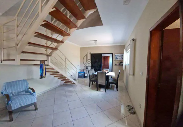 Sobrado à venda com 3 quartos, 140m² - Residencial Portal da Mantiqueira,Taubaté
