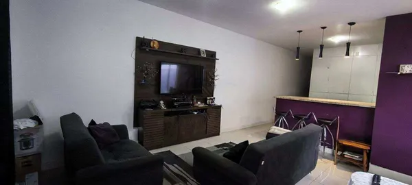 Casa à venda com 3 quartos, 100m² - Loteamento Parque Piracangaguá,Taubaté