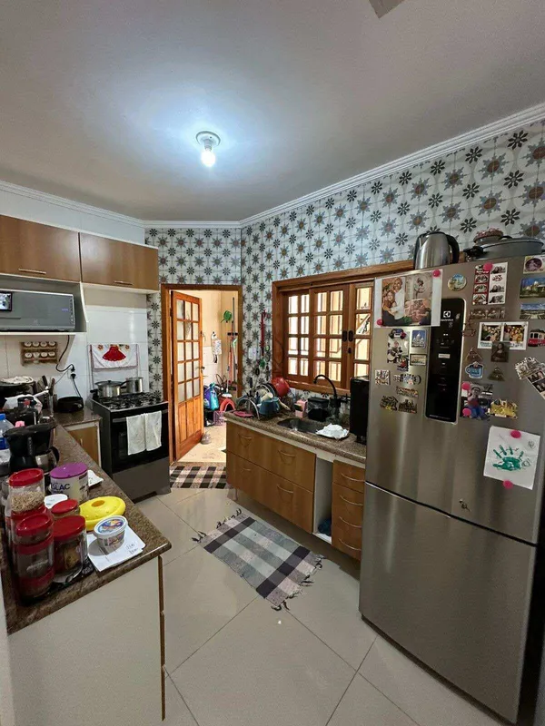 Casa à venda com 4 quartos, 220m² - Campos Elíseos,Taubaté