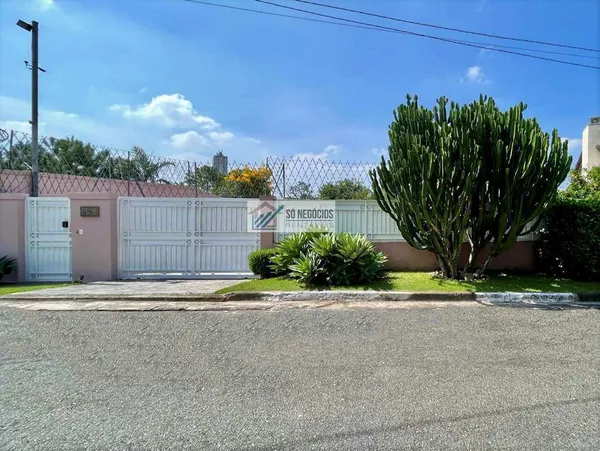 Chácara à venda com 3 quartos - Chácara das Paineiras,Carapicuíba