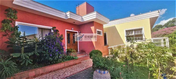 Casa à venda com 5 quartos, 445mm² - Vila Hortência,Cotia