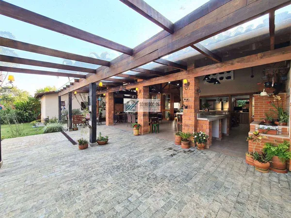 Casa de condomínio à venda com 5 quartos, 690m²m² - ,