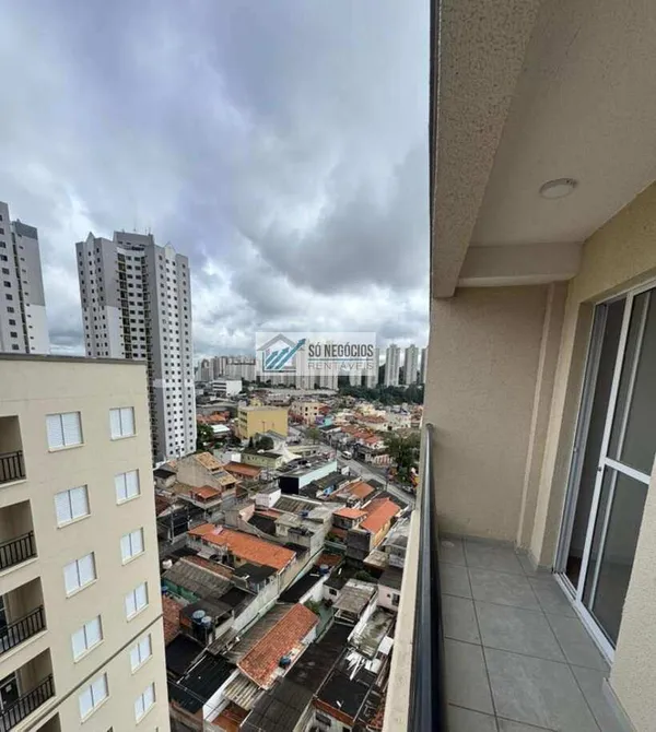 Apartamento à venda com 2 quartos - Jardim Três Irmãos,