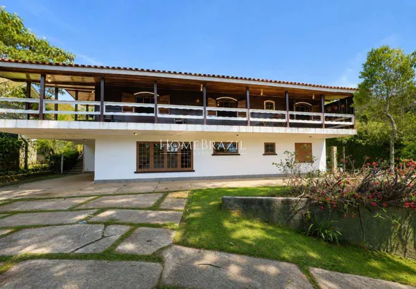 Casa à venda com 4 quartos, 305m² - ,