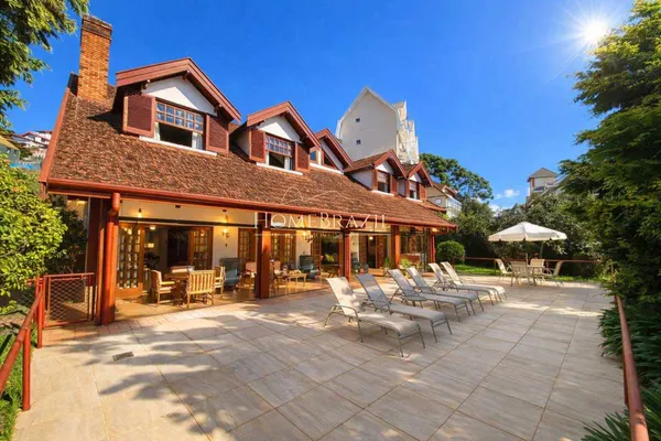 Casa à venda com 6 quartos, 380m² - ,Campos do Jordão