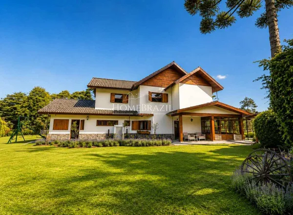 Casa à venda com 5 quartos, 290m² - ,