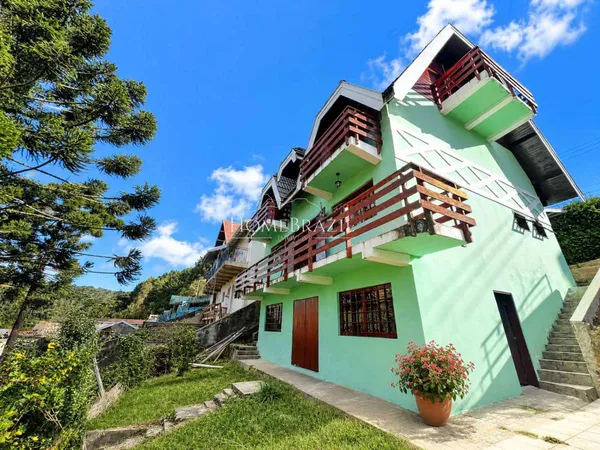 Casa à venda com 4 quartos - ,
