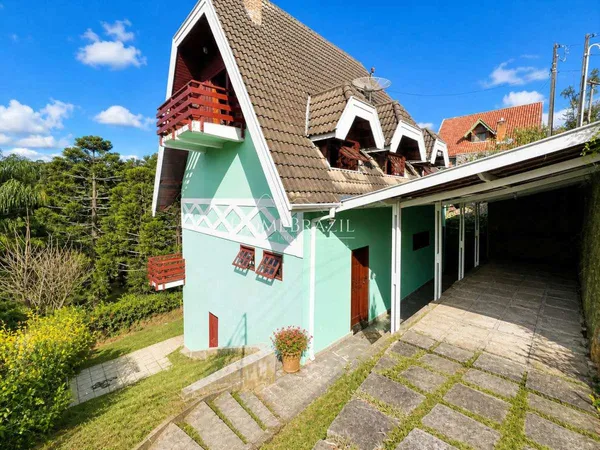 Casa à venda com 4 quartos - ,