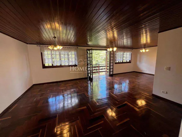Casa à venda com 4 quartos - ,