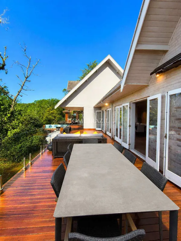 Casa à venda com 5 quartos, 510m² - ,