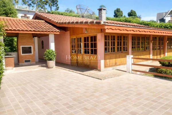 Casa à venda com 3 quartos, 230m² - ,