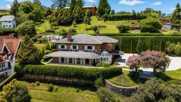Casa à venda com 4 quartos, 680m² - ,