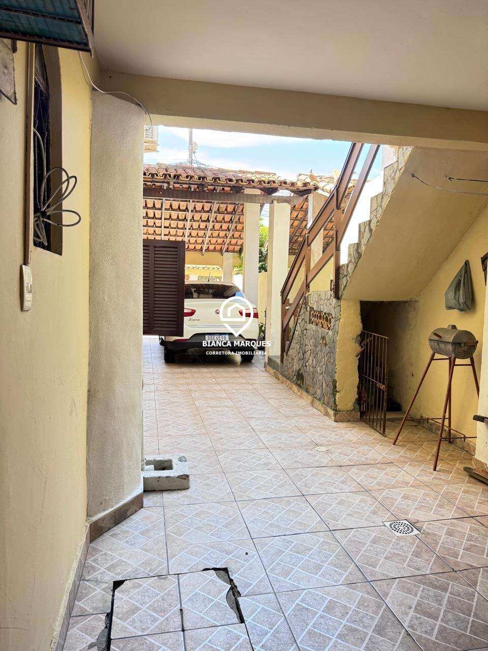 Casa à venda com 3 quartos - Parque Burle,Cabo Frio